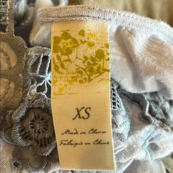 Gray Embellished Tank Top with Floral Details - Picture 14 of 15